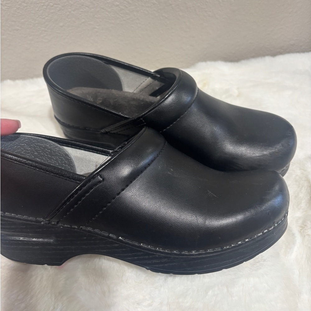 Dansko Classic Black Leather Clogs - Picture 2 of 7